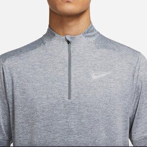 Men's Nike Element 1/2 Zip - MEN Small